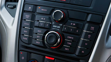 Vauxhall Astra ecoFLEX centre console