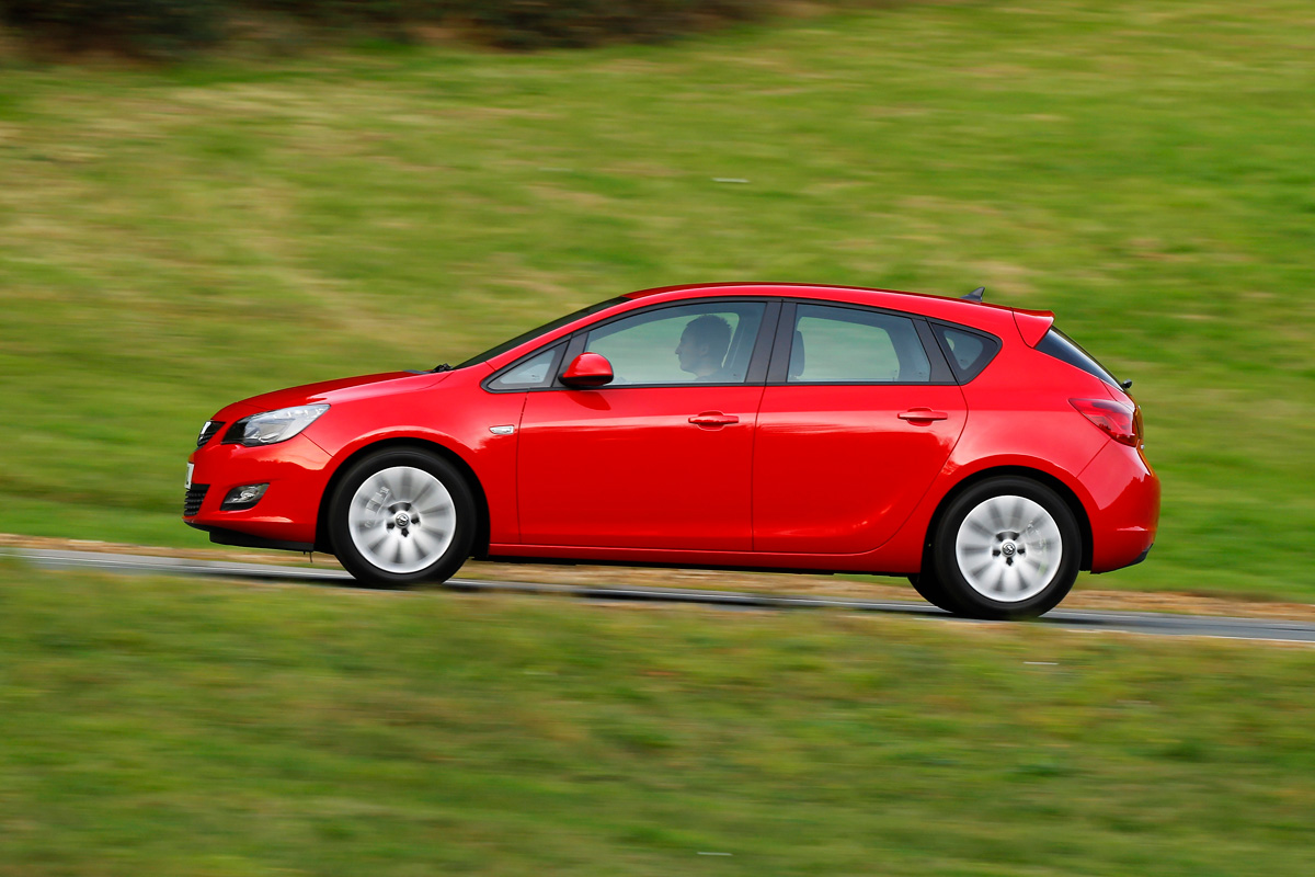 Vauxhall Astra ecoFLEX panning