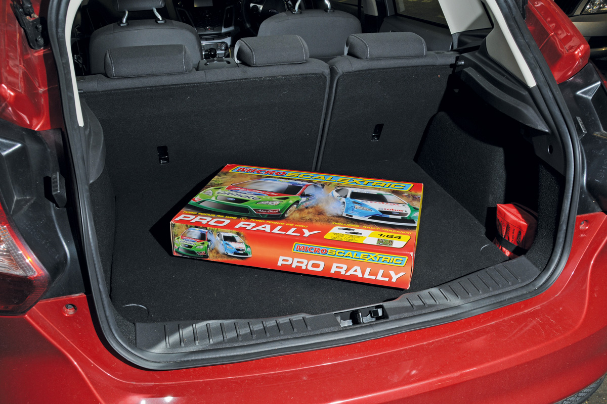 Ford Grand C-MAX boot