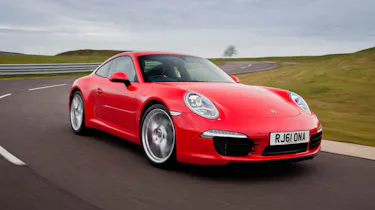 Porsche 911 Carrera S front tracking