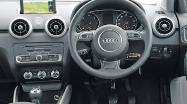 Audi A1 TDI Sport dash
