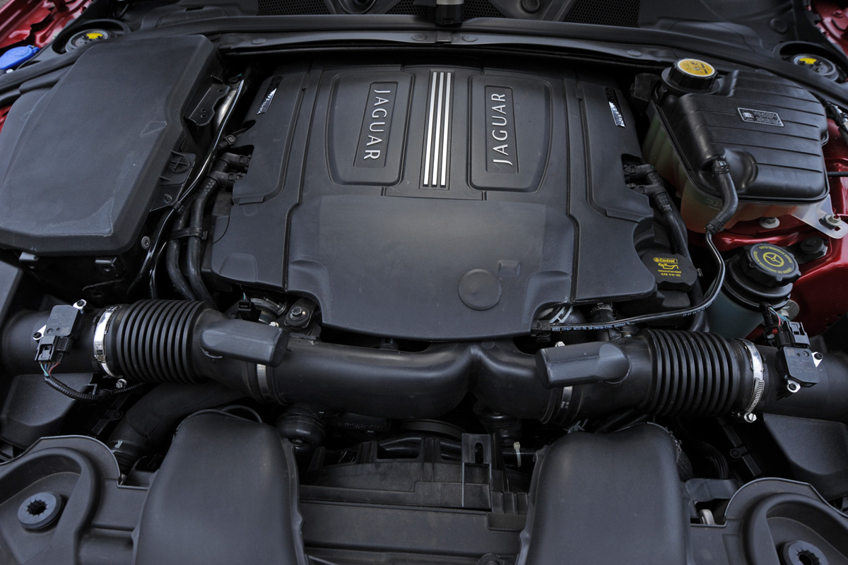 Jaguar XFR engine