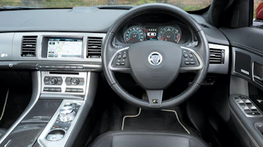 Jaguar XFR dash