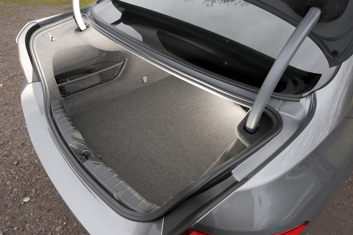 BMW M5 boot