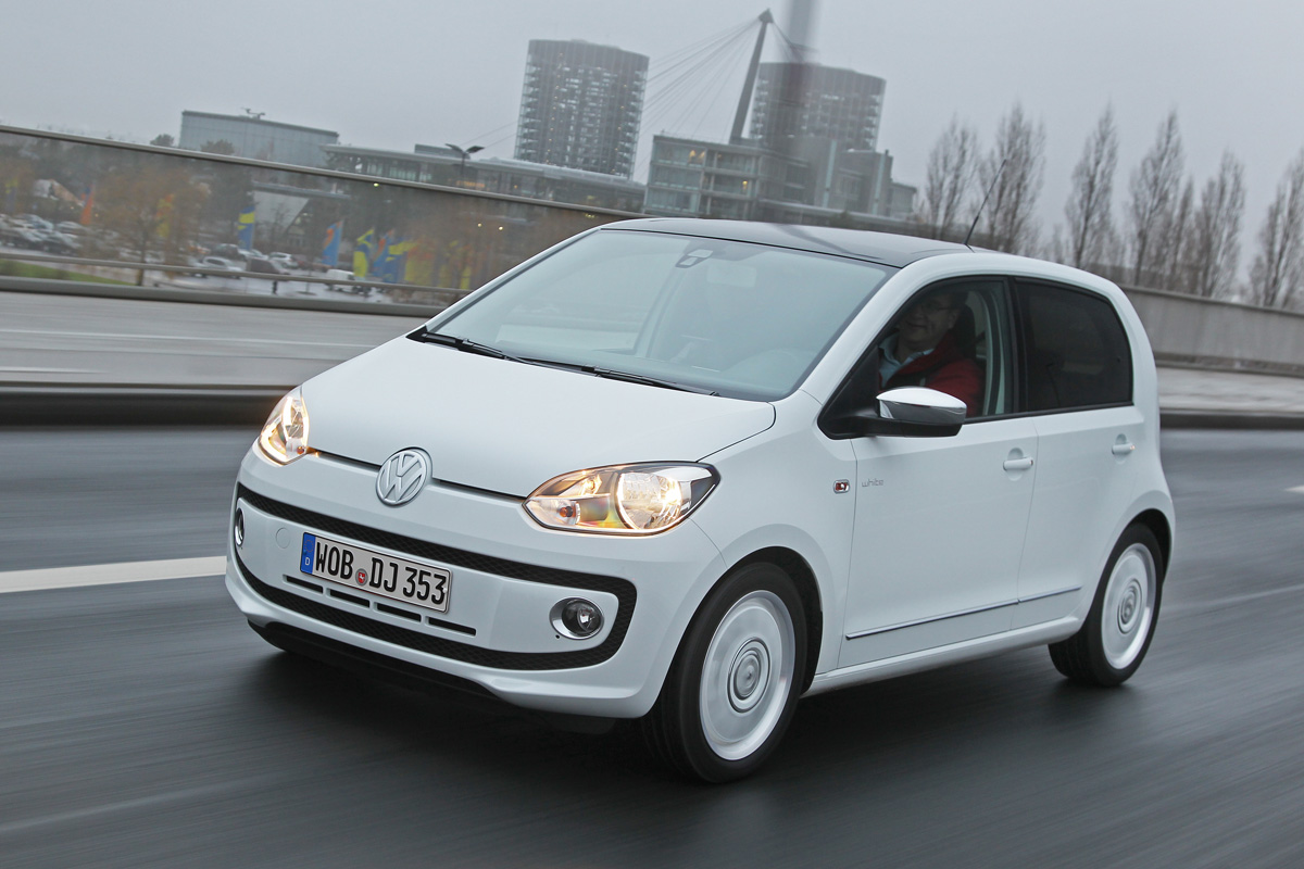 VW up! 5-door front tracking