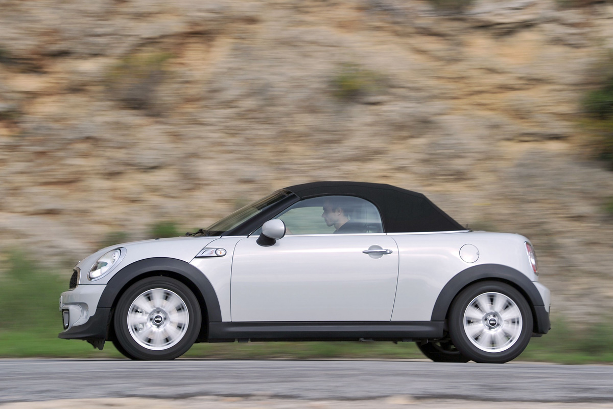 MINI Roadster Cooper S panning