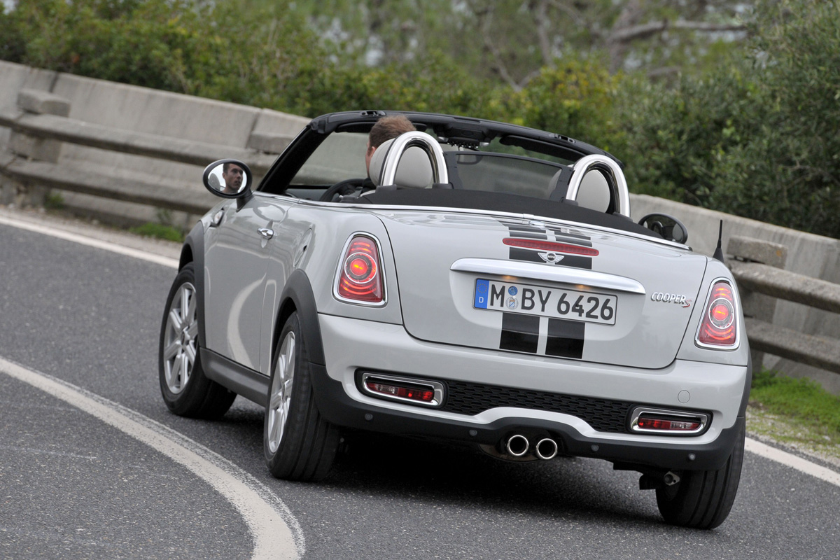 MINI Roadster Cooper S rear cornering