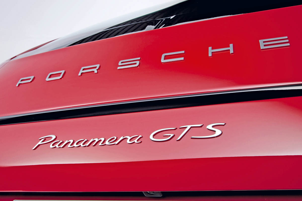 Porsche Panamera GTS badge