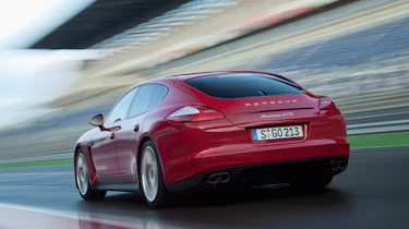 Porsche Panamera GTS rear tracking