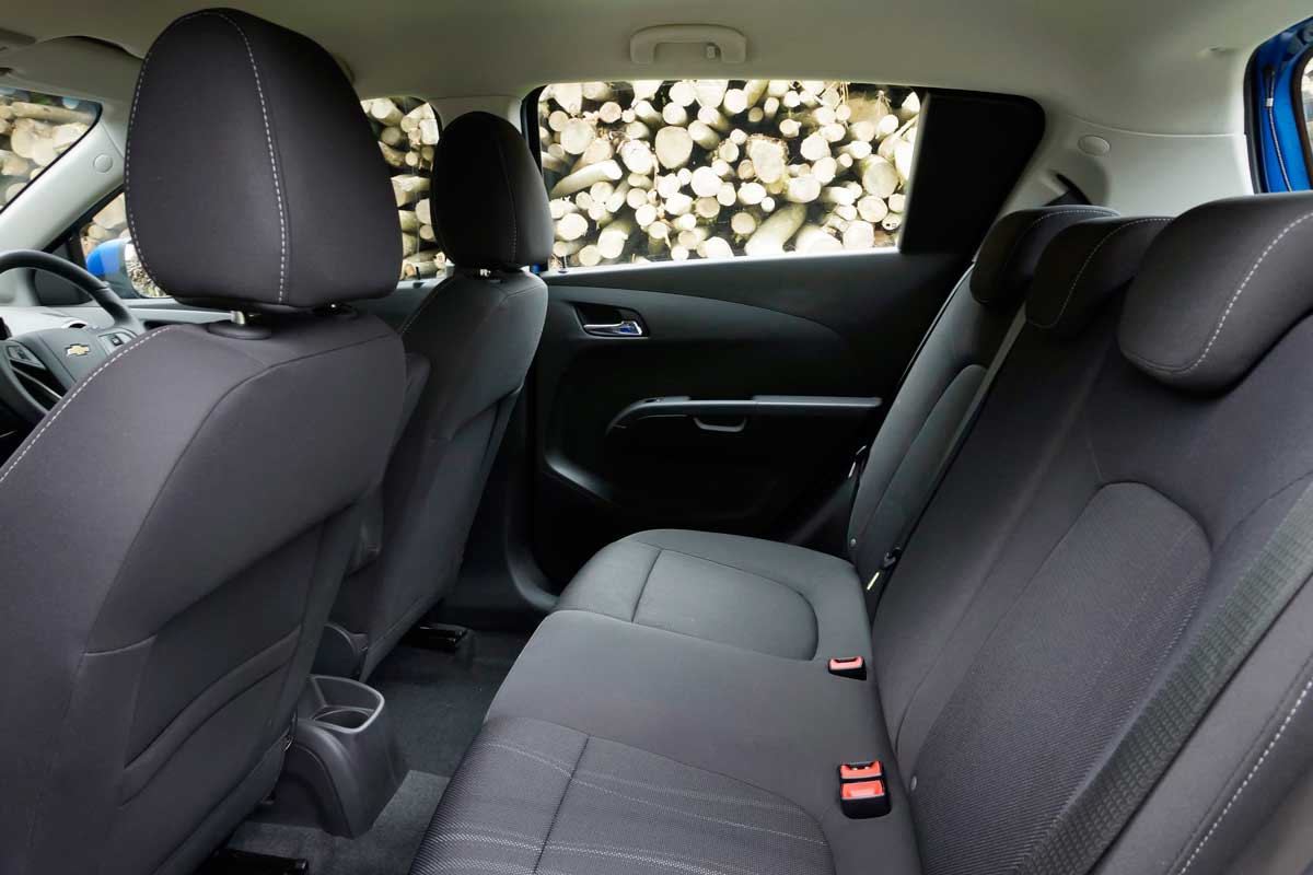 Chevrolet Aveo rear seats