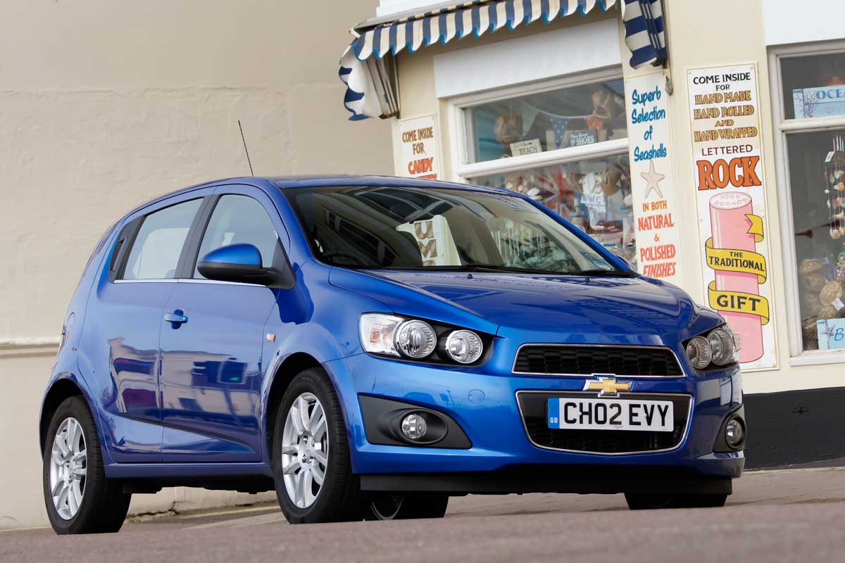 Chevrolet Aveo front three-quarters