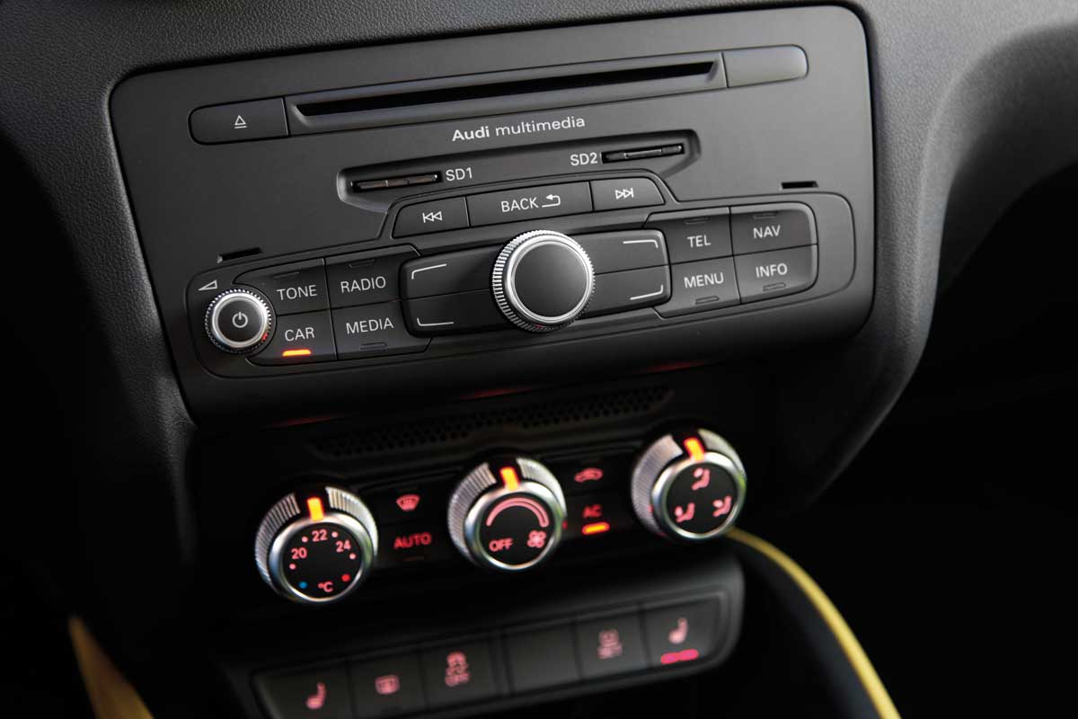 Audi A1 Sportback 1.6 TDI centre console