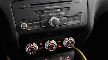 Audi A1 Sportback 1.6 TDI centre console
