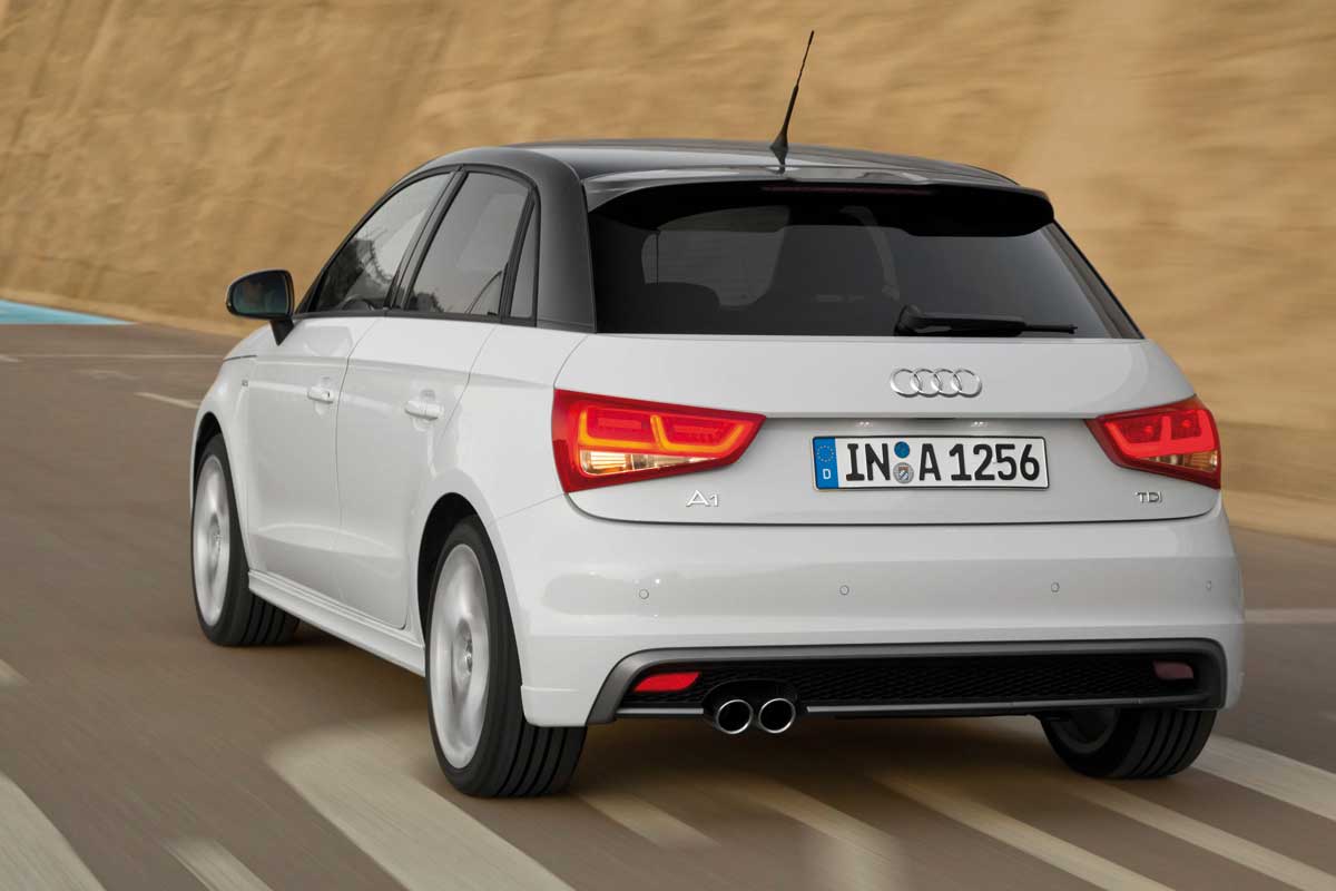 Audi A1 Sportback 1.6 TDI rear tracking