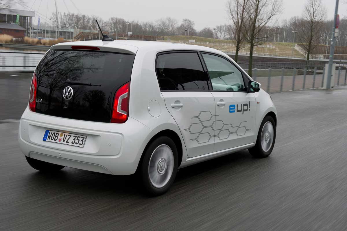 Volkswagen e up! rear tracking