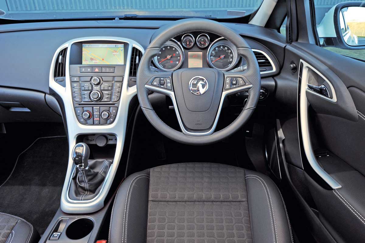 Vauxhall Astra GTC interior