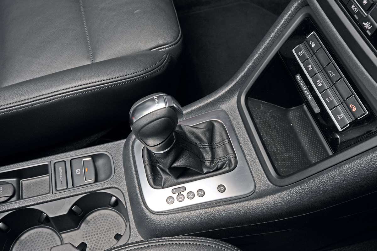 SEAT Alhambra 2.0 TDI SE gear lever