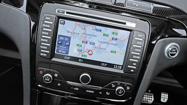 Ford S-MAX 2.0 TDCi Titanium centre console