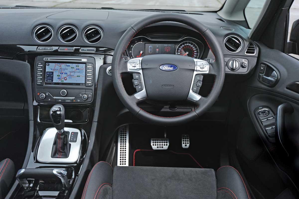 Ford S-MAX 2.0 TDCi Titanium interior