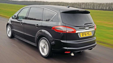 Ford S-MAX 2.0 TDCi Titanium rear tracking