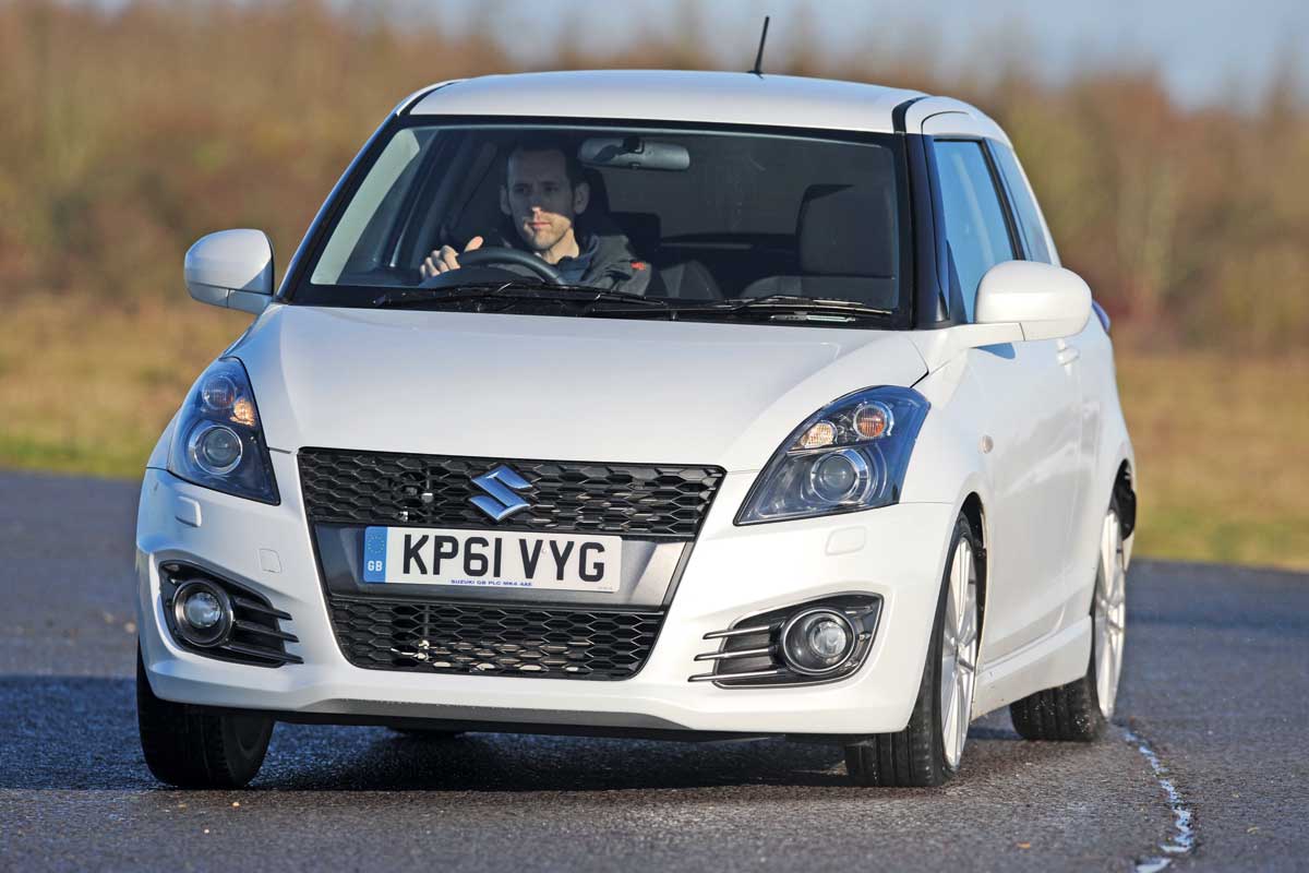 Suzuki Swift Sport front cornering