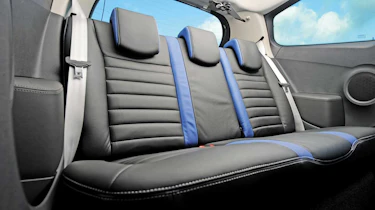Renault Clio Gordini 128 rear seats