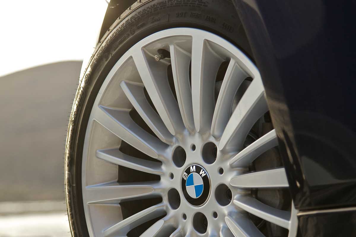 BMW 335i wheel