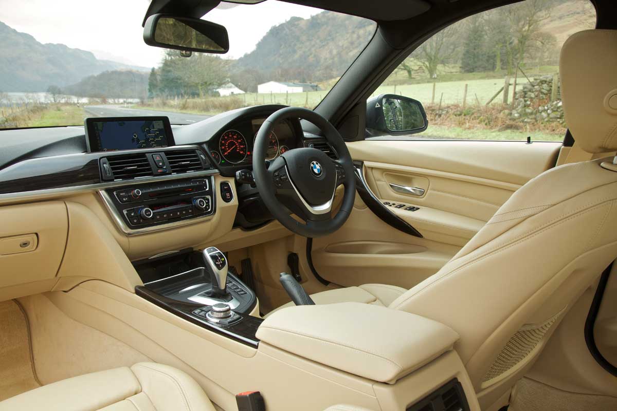 BMW 335i dash