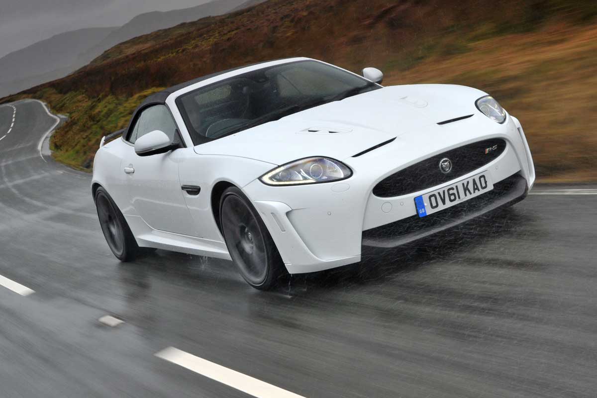 Jaguar XKR-S Convertible front tracking