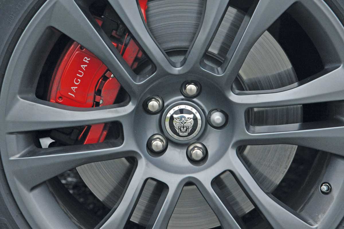 Jaguar XKR-S Convertible wheel