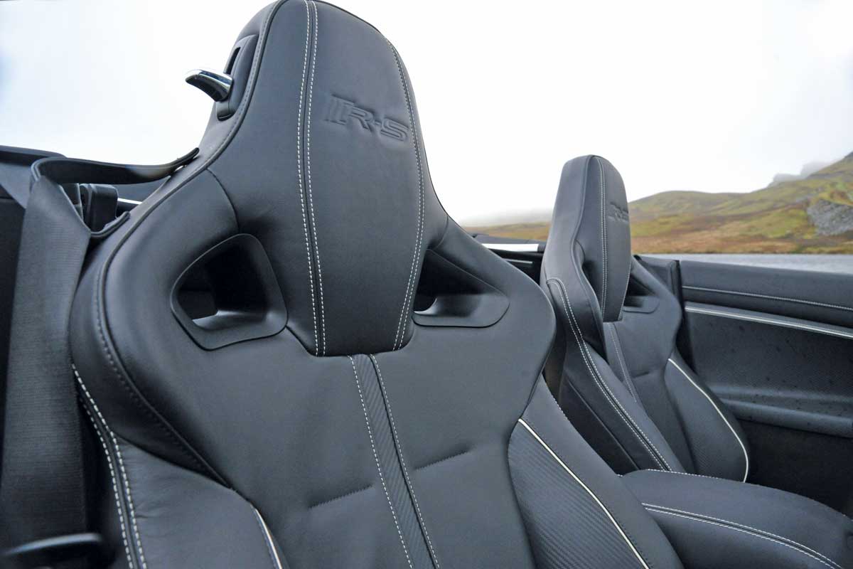 Jaguar XKR-S Convertible seats