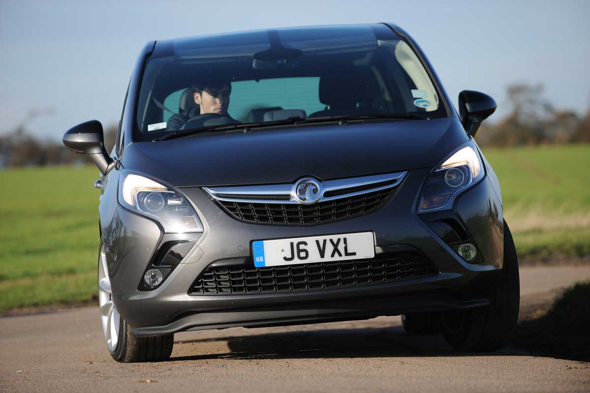Vauxhall Zafira Tourer Elite front cornering