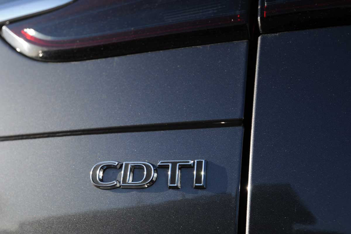 Vauxhall Zafira Tourer Elite badge