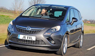 Vauxhall Zafira Tourer Elite front tracking