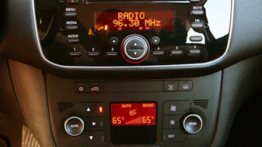 Fiat Punto TwinAir centre console