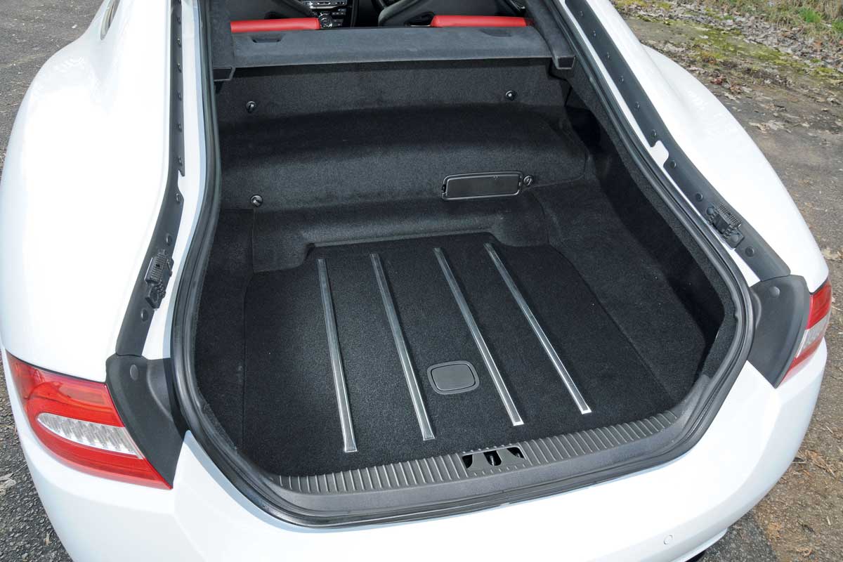 Jaguar XKR boot