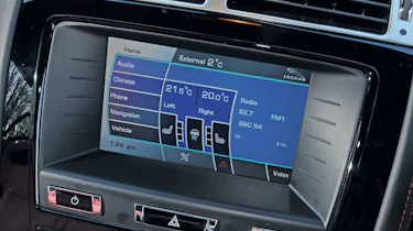 Jaguar XKR display