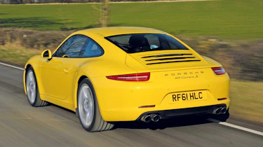 Porsche 911 Carrera S rear tracking