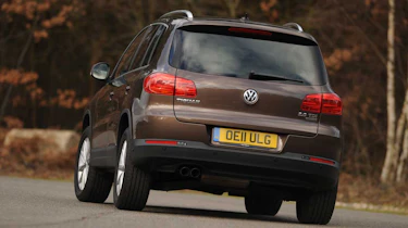 VW Tiguan rear cornering