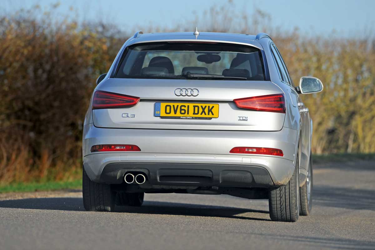 Audi Q3 rear cornering