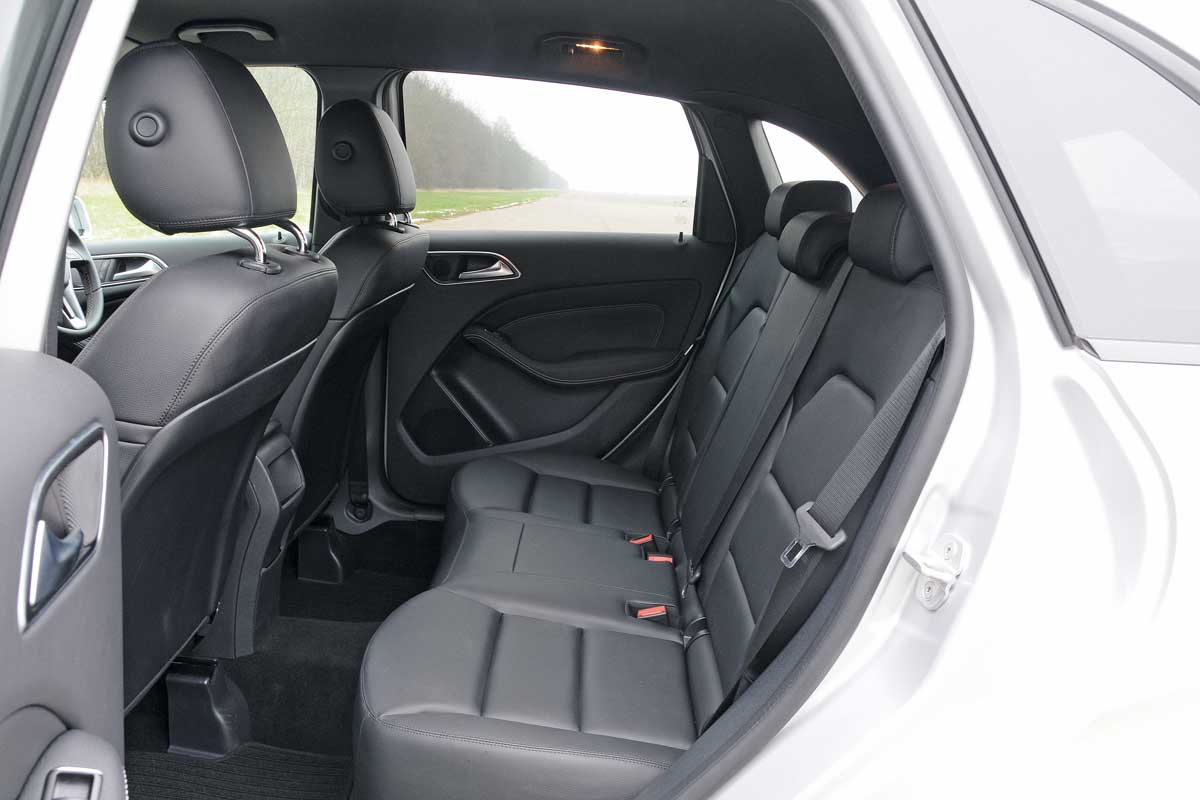Mercedes B-Class rear seats