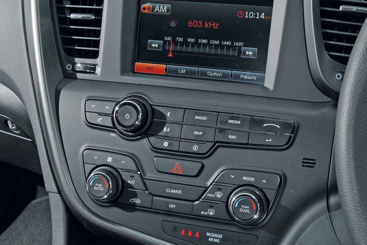 Kia Optima centre console