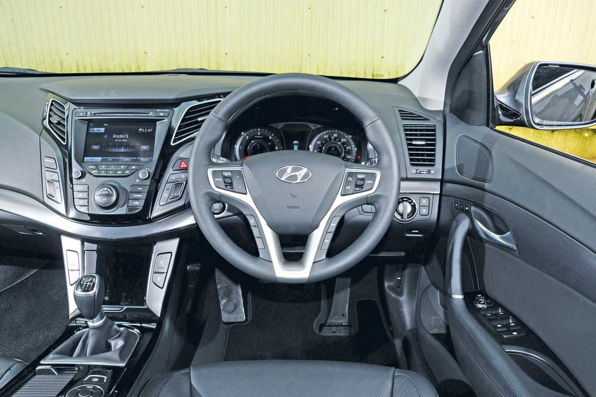 Hyundai i40 saloon interior