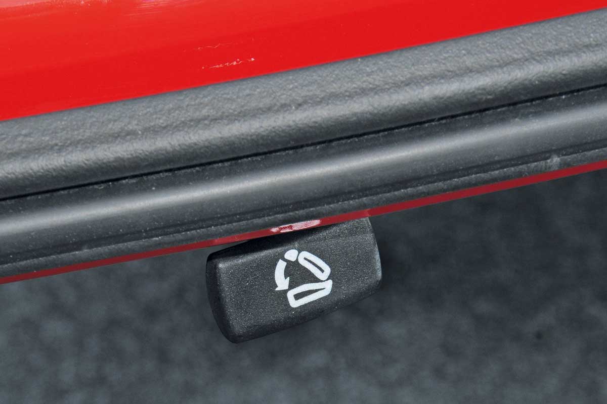 VW Jetta seat lever