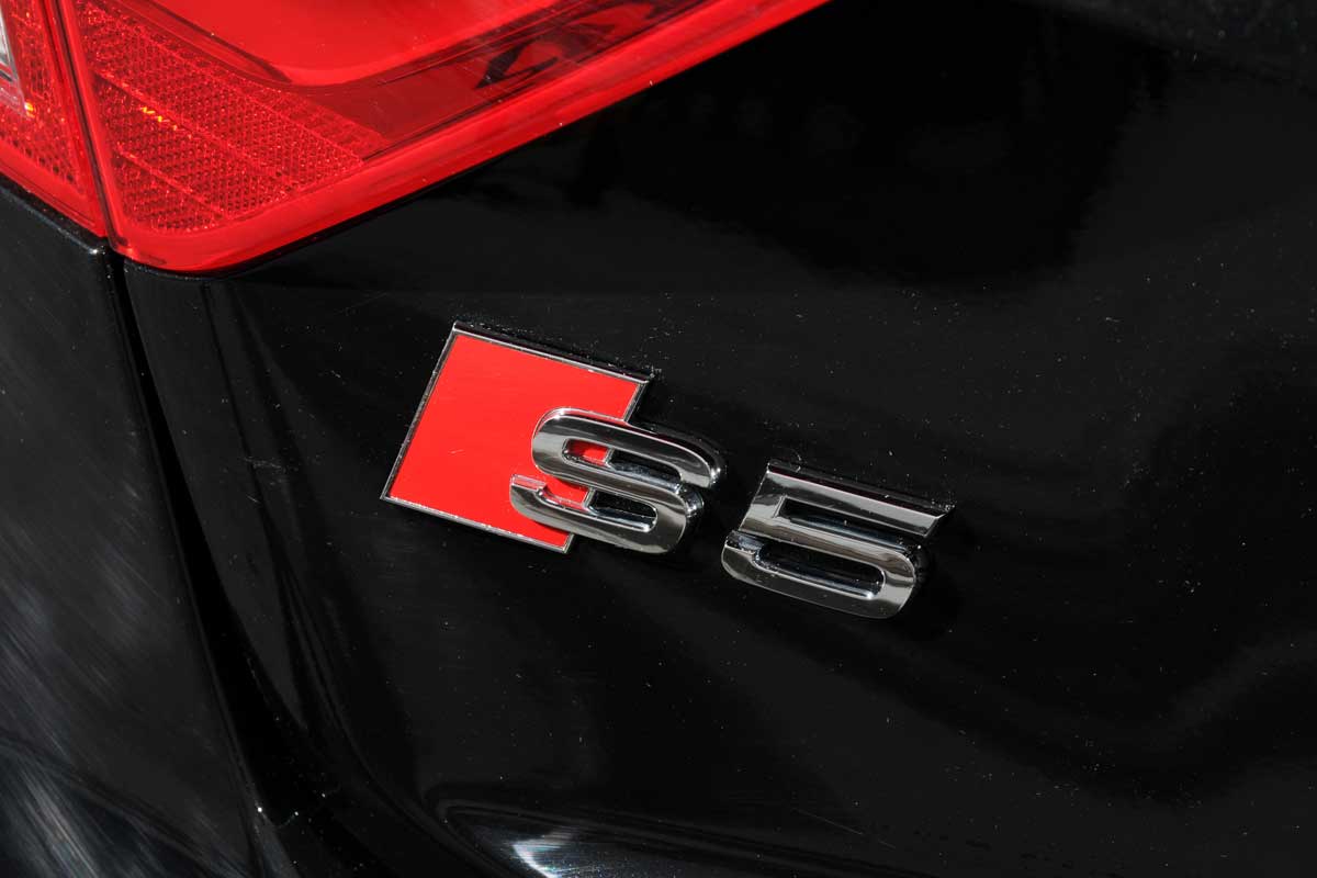 Audi S5 Cabriolet badge