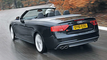 Audi S5 Cabriolet rear tracking