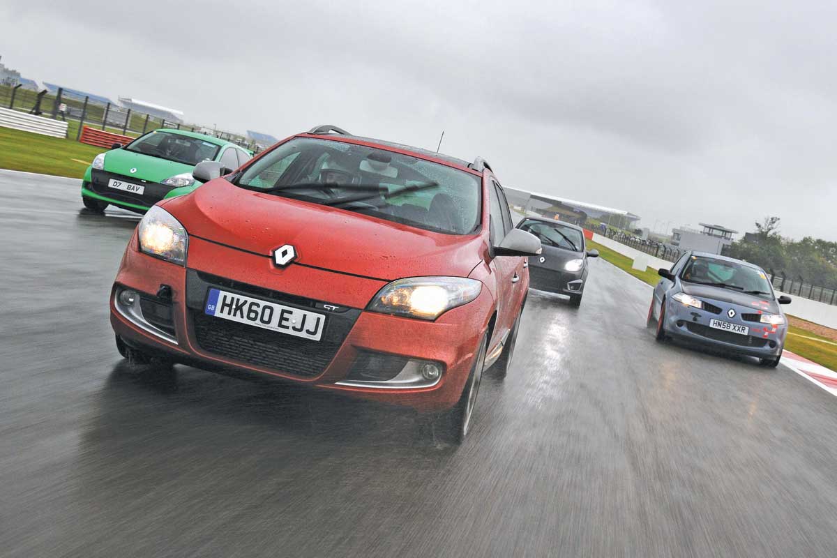 Renault Megane ST hot-hatch test