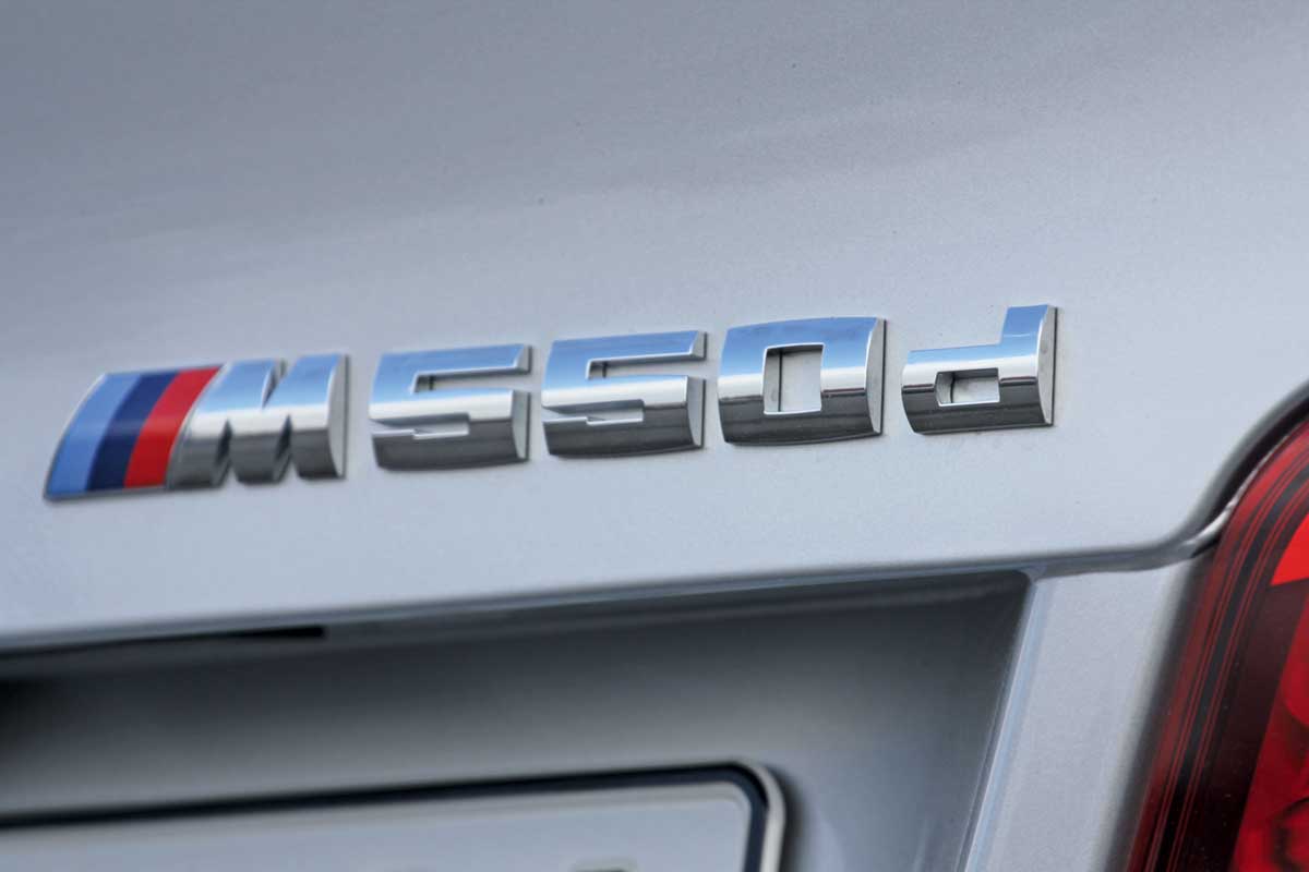 BMW M550d xDrive badge