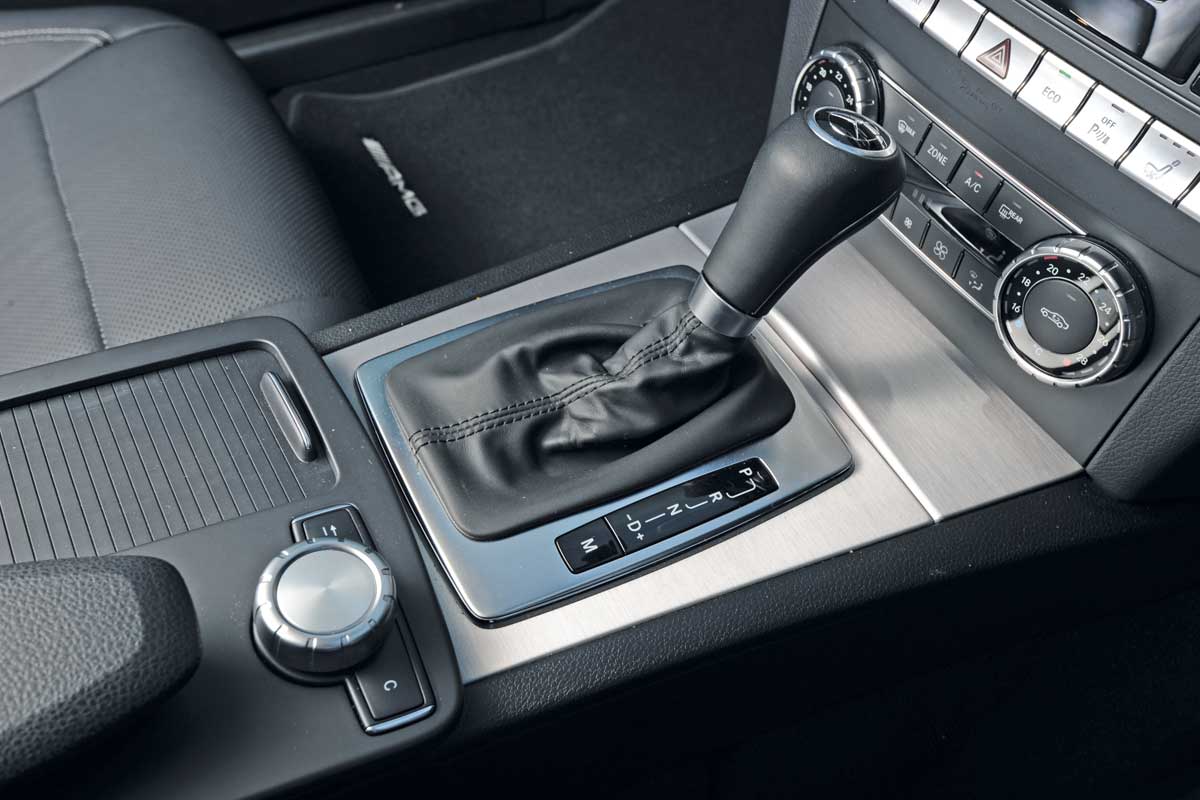 Mercedes C-Class Coupe gear lever