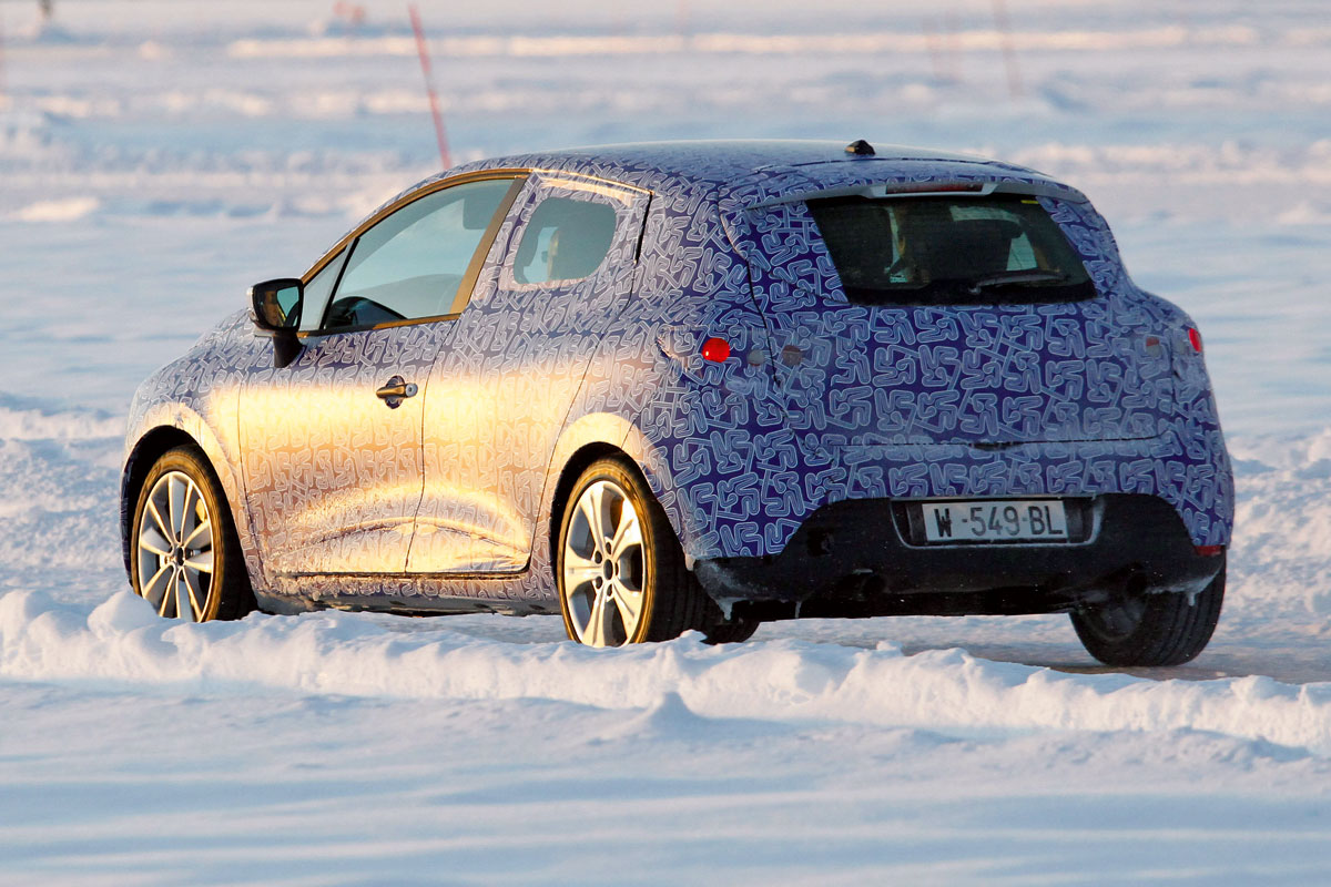 Renault Clio prototype spy picture